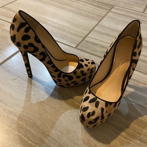 Jessica Simpson leopard pumps